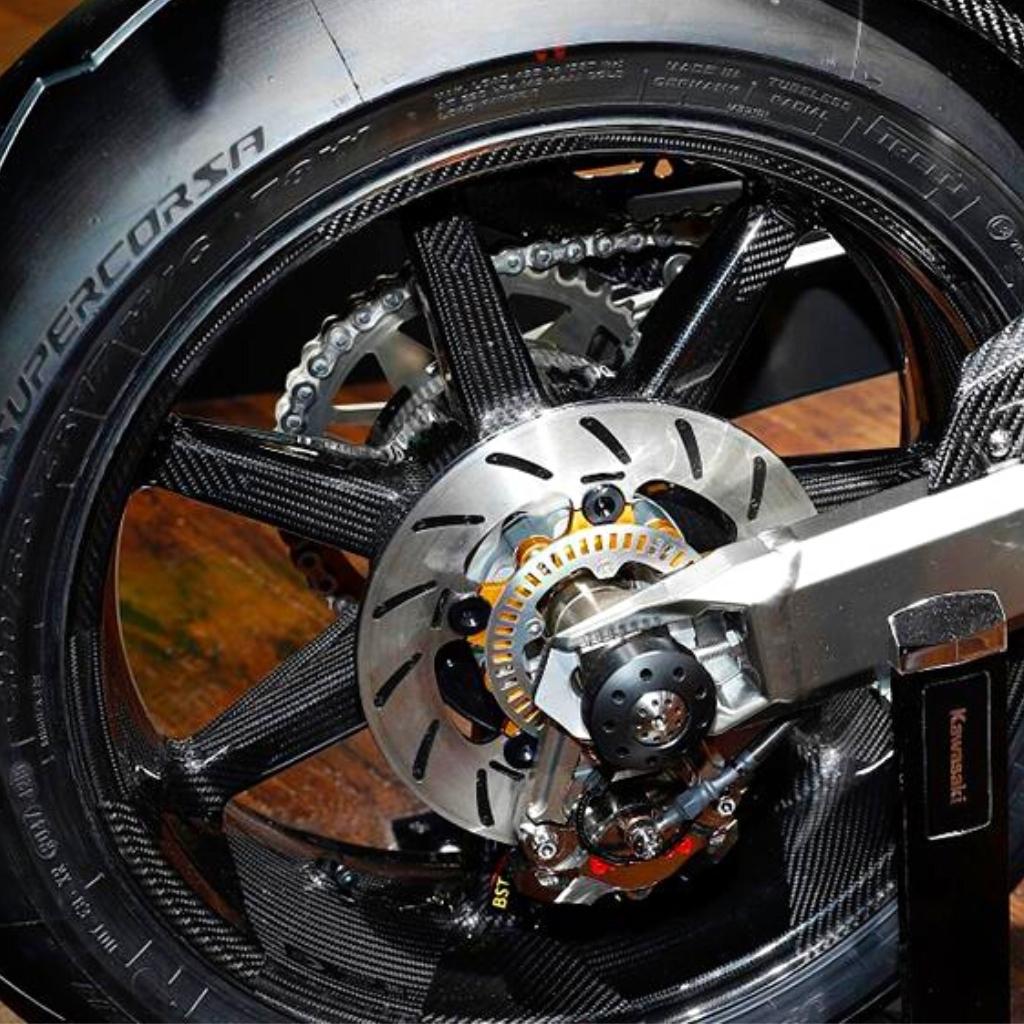 MAMBA 7 - Carbon Fiber Wheels (Superbike / Drag Racing / Sport Tourer)