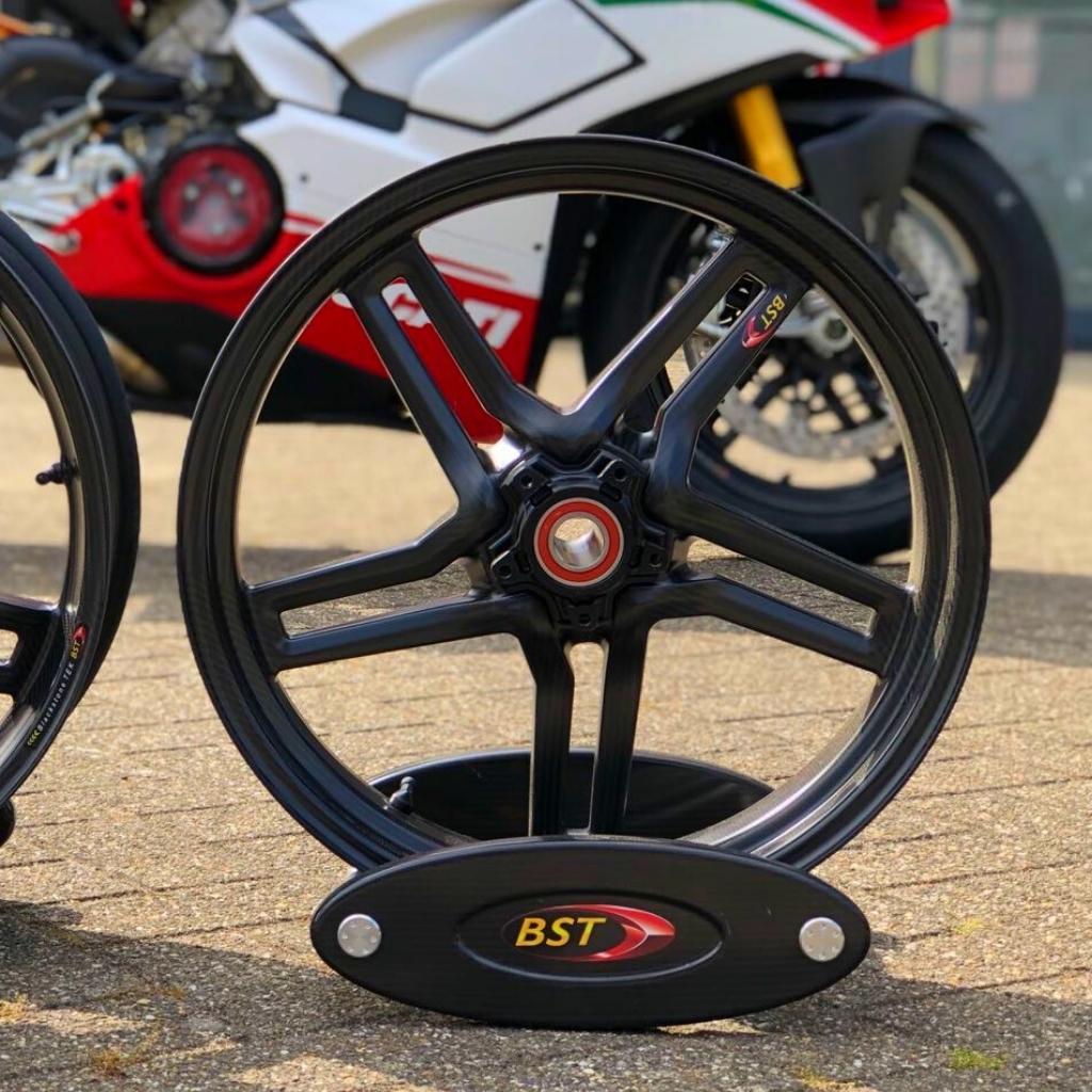 Rapid – Carbon Fibre Wheels  (Super Bike / Sports Bike / Super V-Twin)